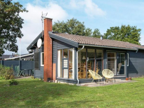 Stunning Holiday Home with Roofed Terrace in Jutland